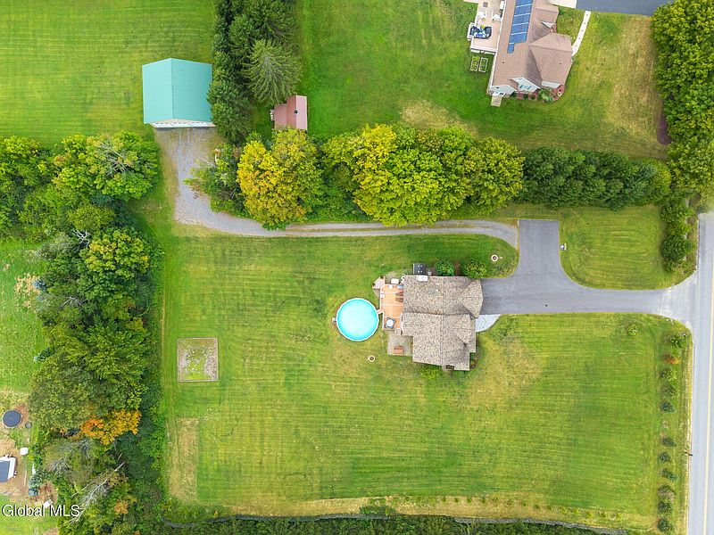 3rd image of 116 Calderwood Road