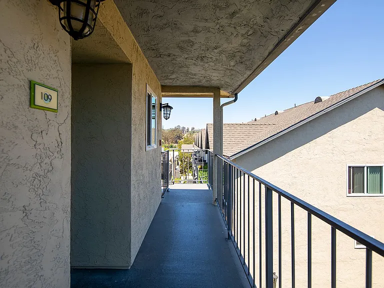 Golden Pacific Apartments — Photo 31