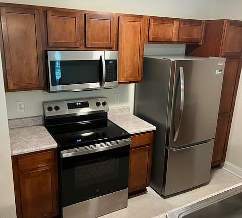 3rd image of 64 Foxden Dr Unit 201