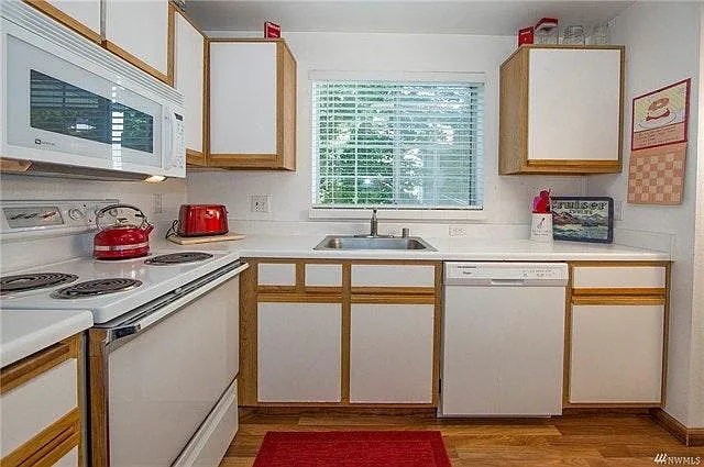 1 bed, 705 sqft, $1,400 — Photo 3