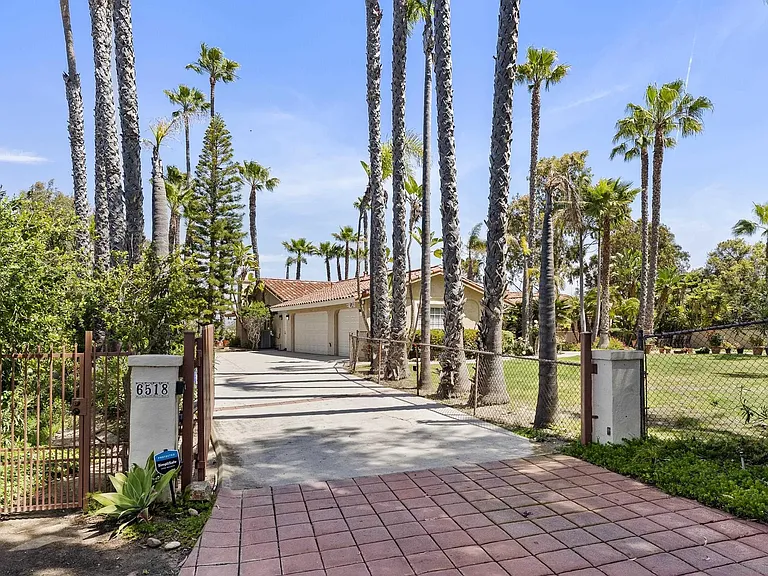6518 Monte Fuego — Photo 7