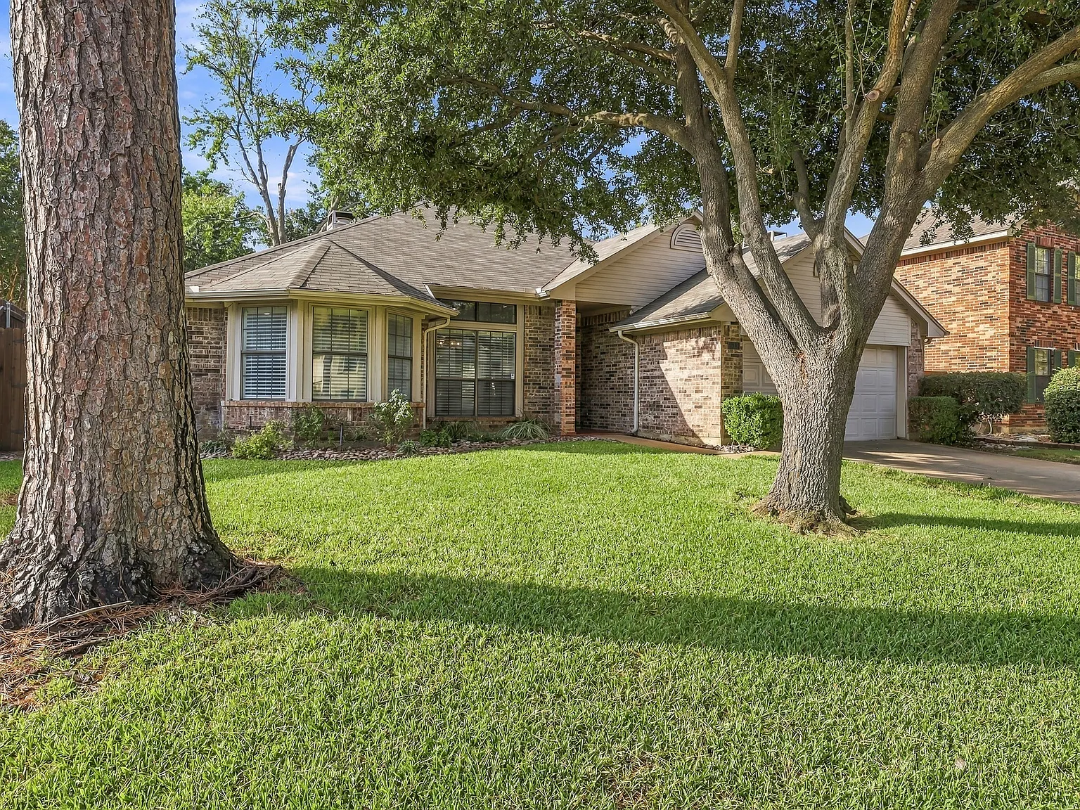 3 bed, 1571 sqft, $3,000 — Photo 2