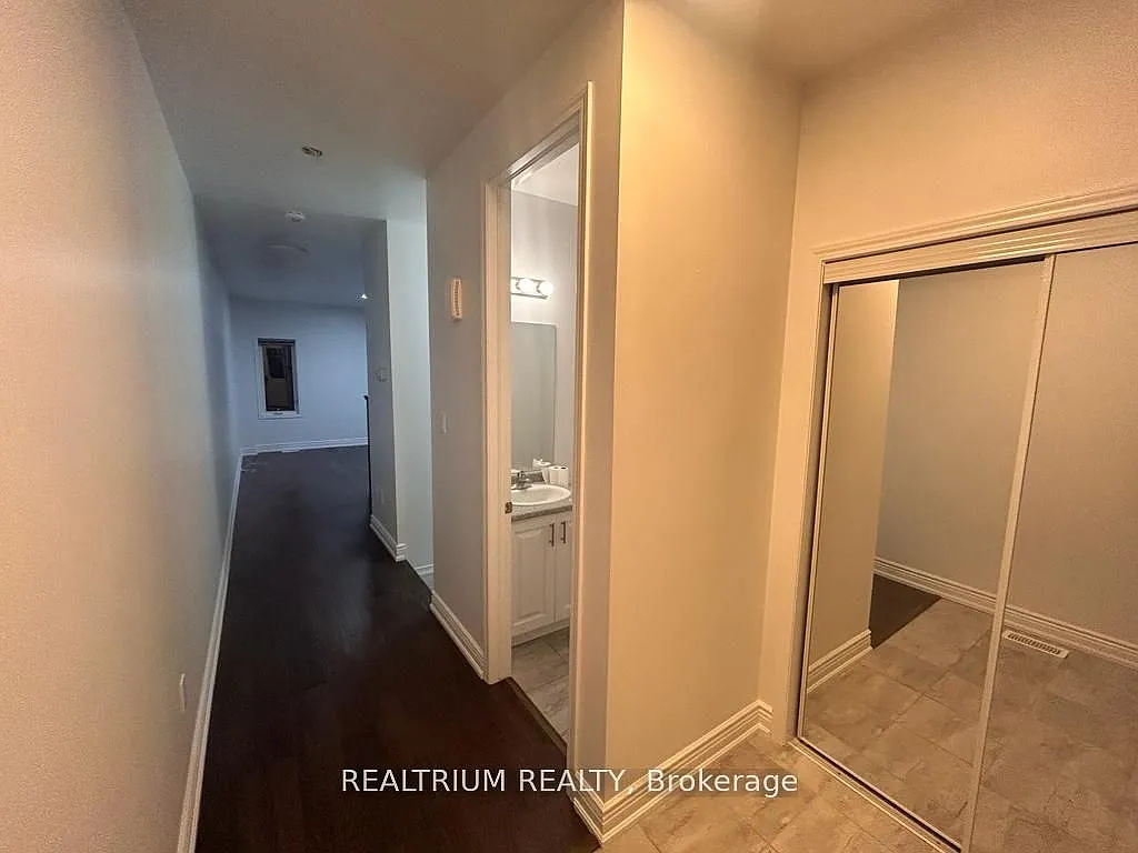 4 bed, $3,000 — Photo 2