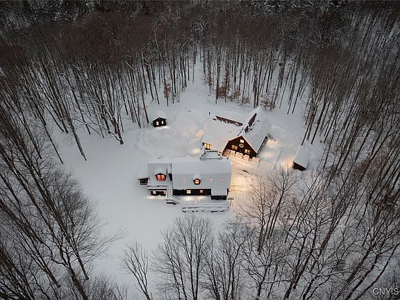 2nd image of 3595 Military Rd