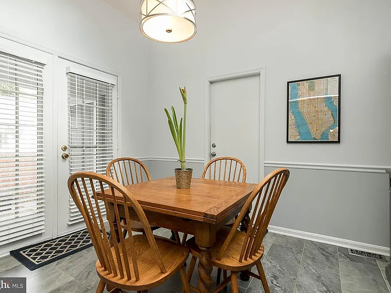 20742 Highland Hall Dr — Photo 9