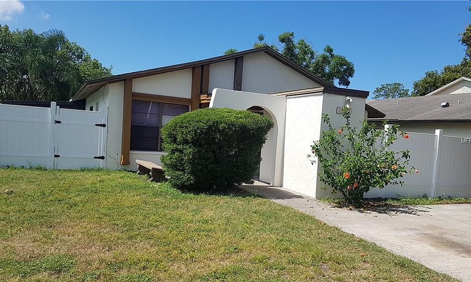 1st image of 10707 Meadowglen Ln