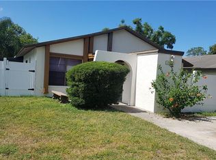 10707 Meadowglen Ln, Tampa, FL 33624
