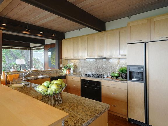 4th image of 17177 Crescent Dr