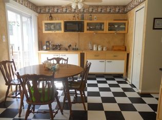 8477 Canyon Oak Dr, Springfield, VA 22153