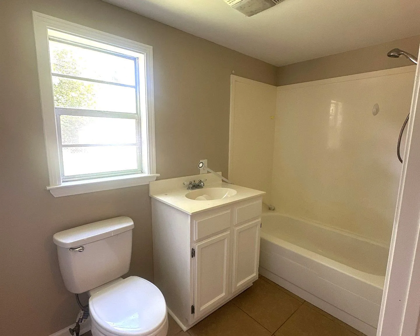 64 Brick Avenue Munford - 1 — Photo 4