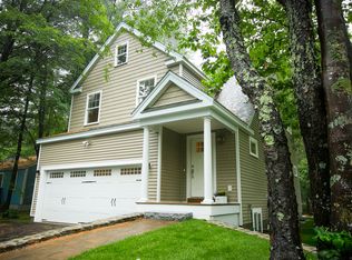 115 N Shore Rd, Hampton, NH 03842