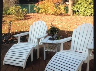 73 Bretton Rd, Hauppauge, NY 11788