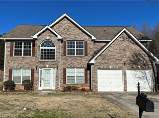 335 Buckingham Ln, Fairburn, GA 30213