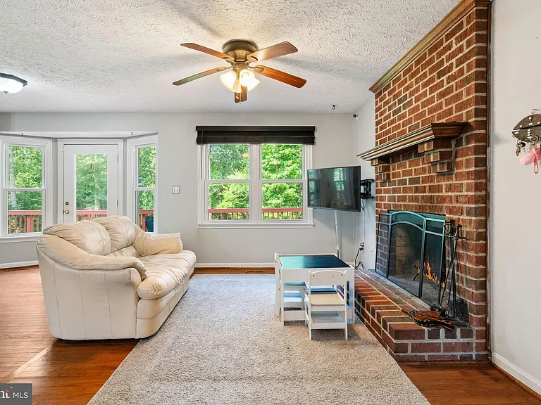 127 Pilgrim Cv — Photo 14