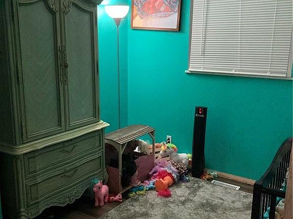 5th image of 1110 Grissom Ave