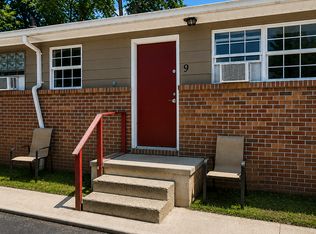 337 Old Milligan Hwy APT 9, Johnson City, TN 37601