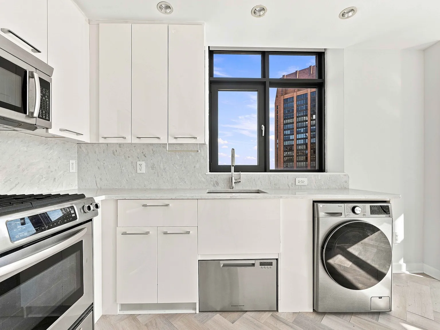 49 East 34th Street — Photo 3
