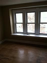 2nd image of 918 Forest Ave