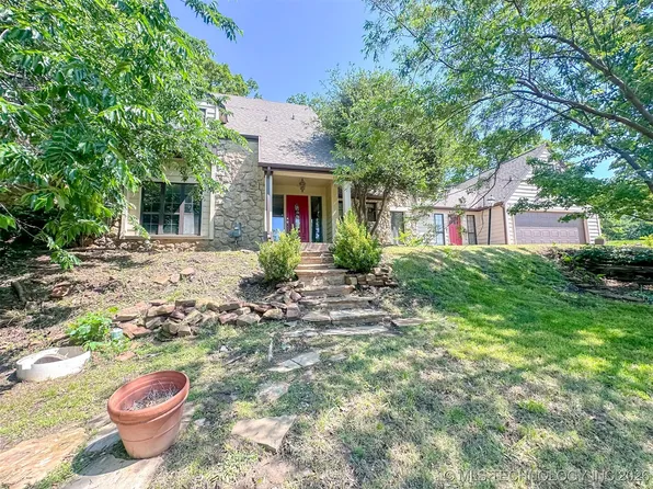 4411 E 72nd Pl, Tulsa, OK 74136