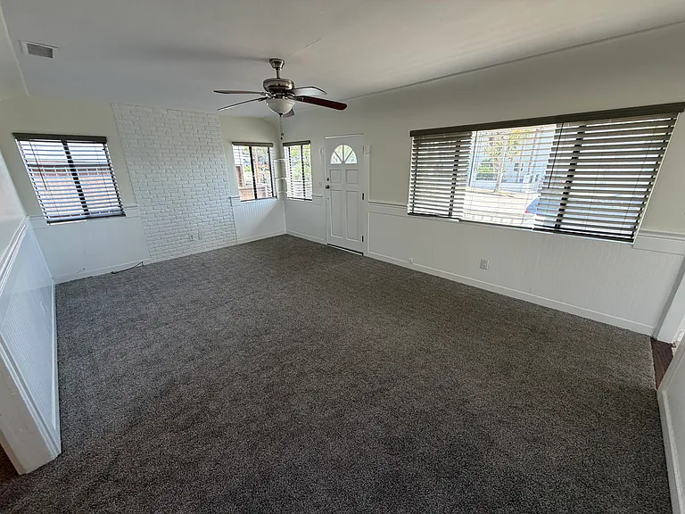 4612 Bermuda Ave — Photo 2