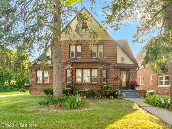 224 Cherokee Rd, Pontiac, MI 48341