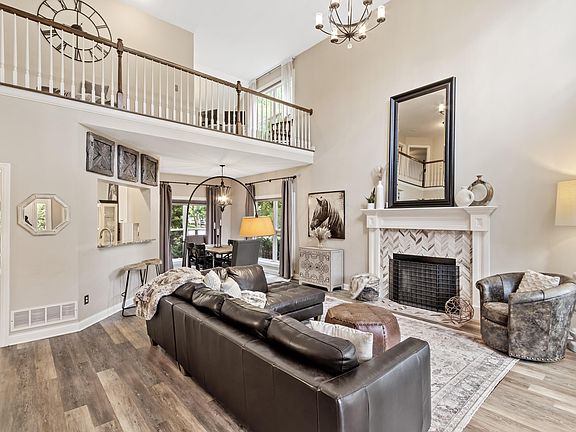 4th image of 290 Vinwood Ln