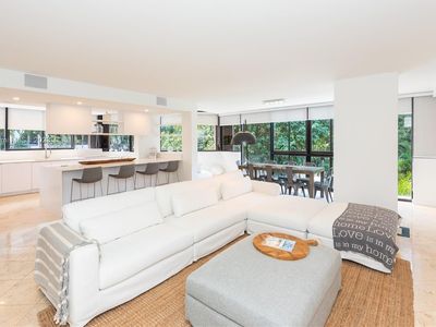 181 Crandon Blvd APT 202, Key Biscayne, FL, 33149