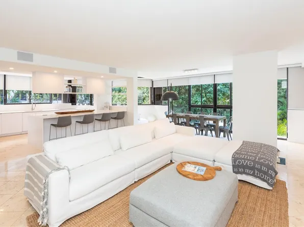 181 Crandon Blvd APT 202, Key Biscayne, FL 33149