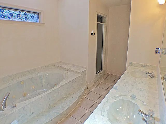 1st image of 3444 Kenbridge Dr