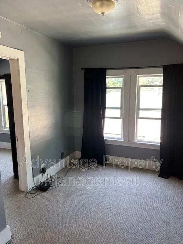 1 bed, 1.0 bath, 500 sqft, $1,000 — Photo 4
