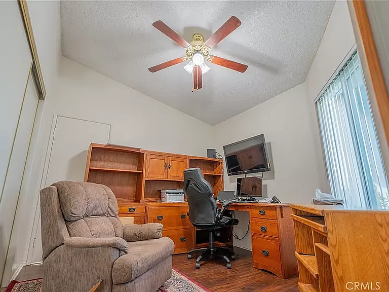 4 bed, 1422 sqft, $4,000 — Photo 2