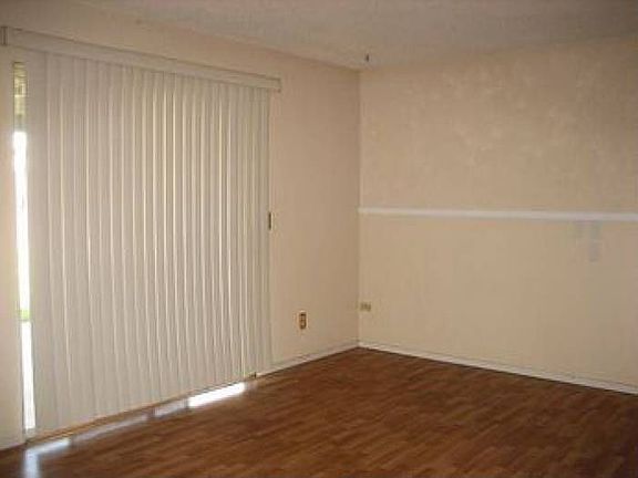 2nd image of 1104 W Malone St