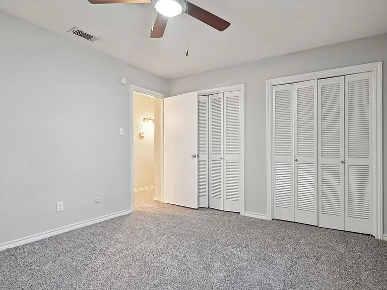 Forest Ridge Apartments — Photo 16