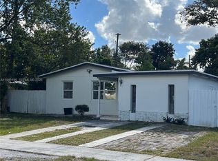 Avocado Manor, Homestead, FL 33033