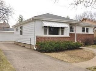 321 Brice Ave, Mundelein, IL