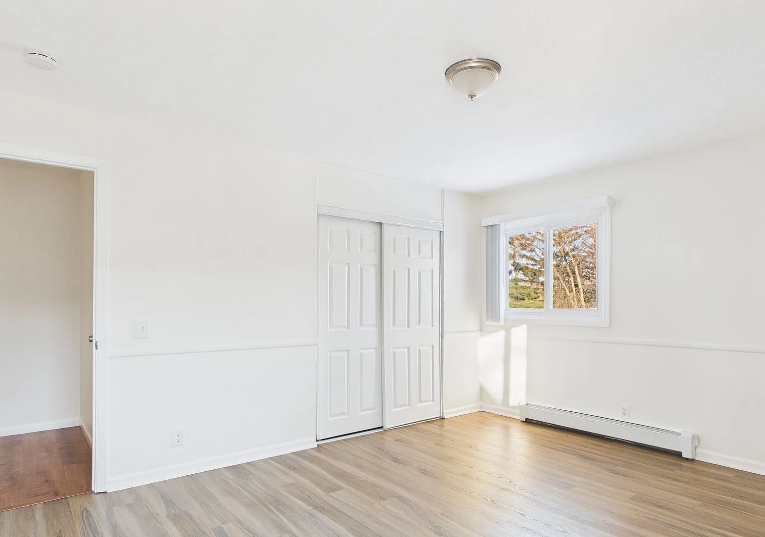 Upgraded 1-Bedroom Home in Minnetonka — Photo 3