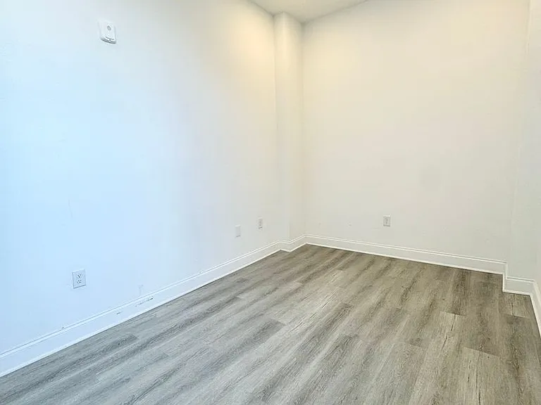 1600 West Hunting Park - Residential — Photo 37