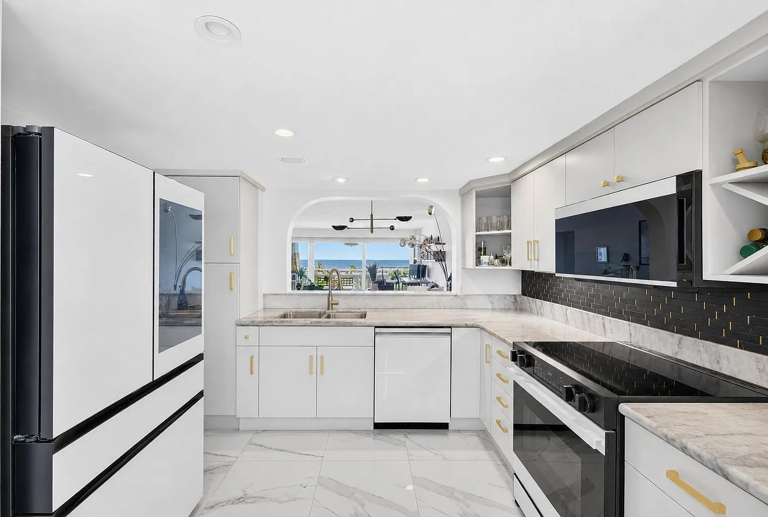 1 bed, 1.5 bath, 1092 sqft, $4,500 — Photo 4