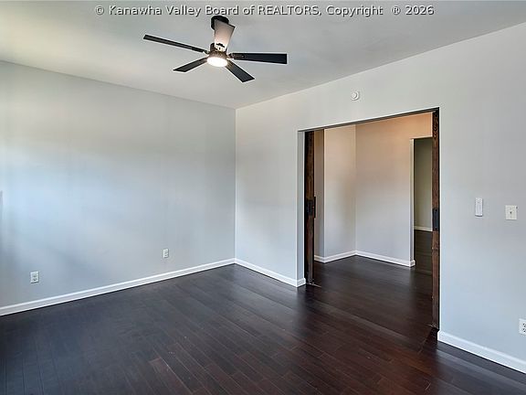 5th image of 1576 Washington St E