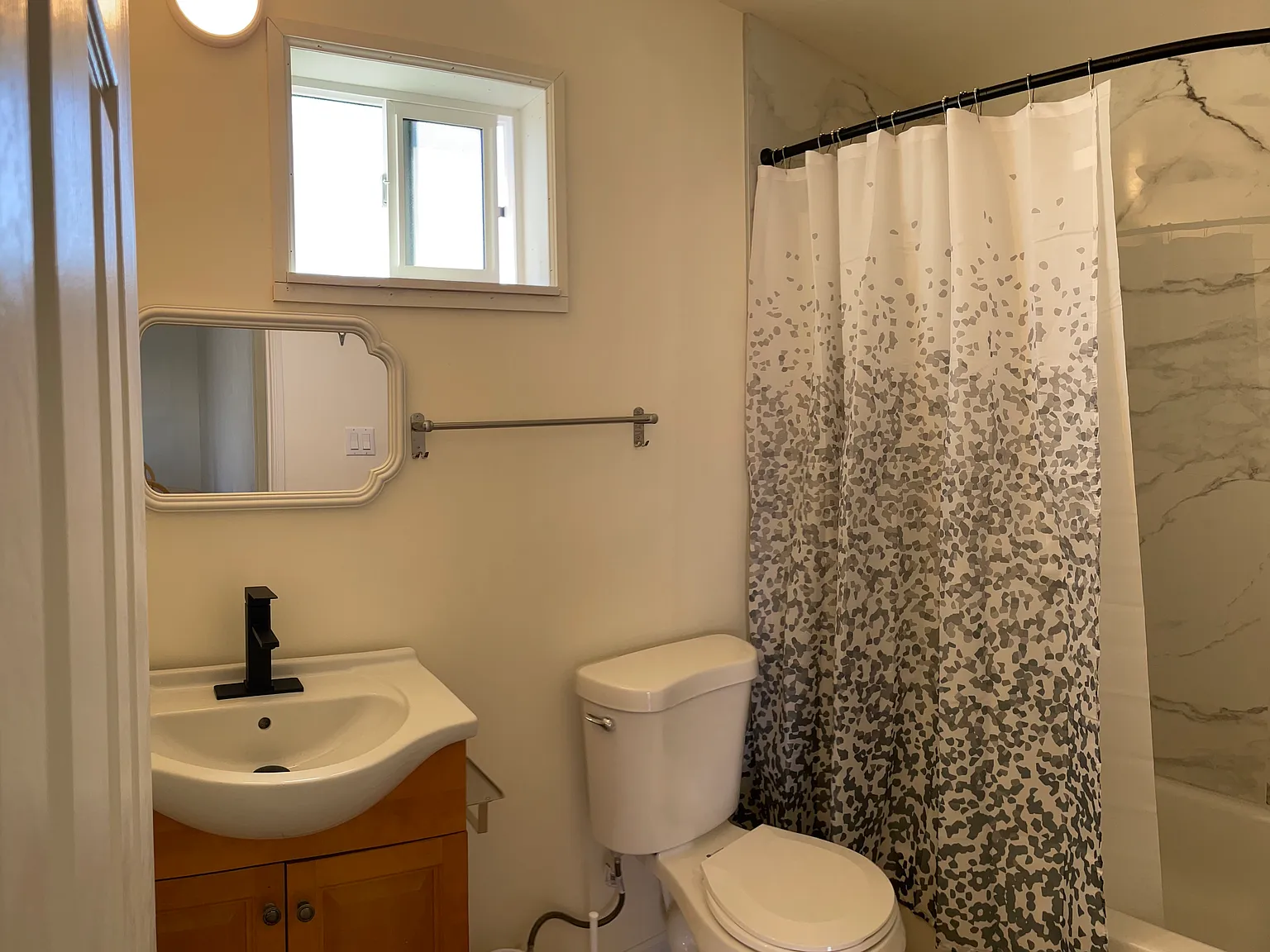 3682 Logan Ave — Photo 2
