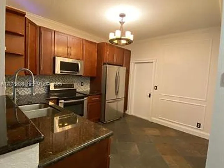 2041 Pompeii Ct #2014 — Photo 7