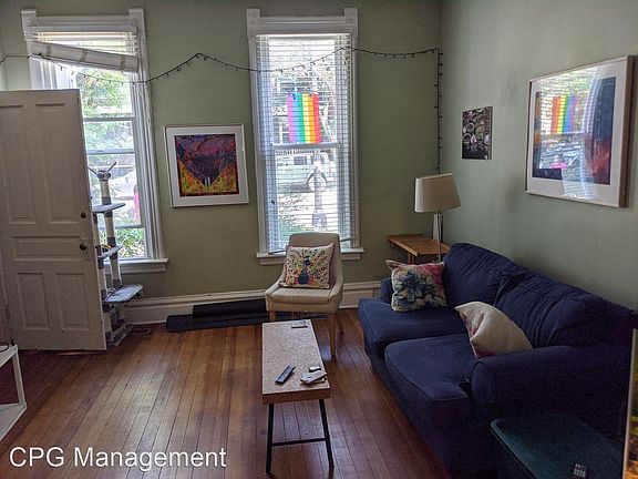 2nd image of 3642 N Damen Ave APT 1F