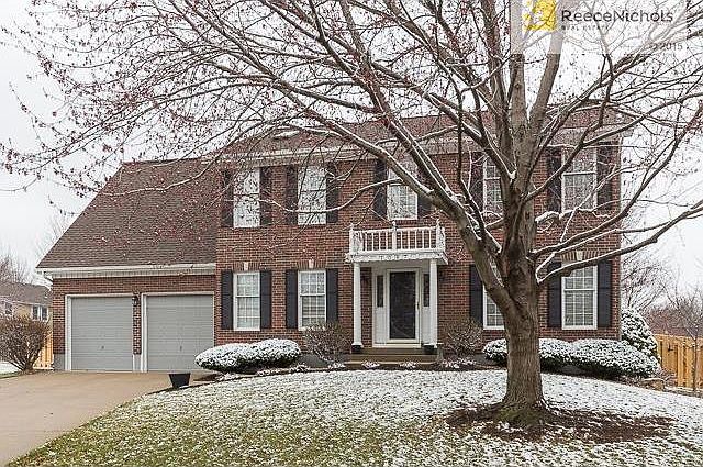1st image of 1087 NE Lakepoint Ct