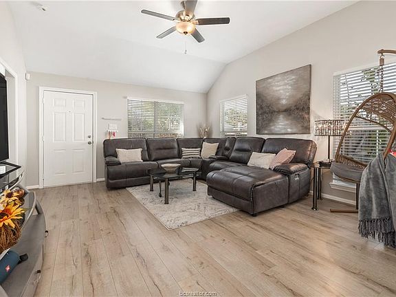 4th image of 4603 Northwood Dr