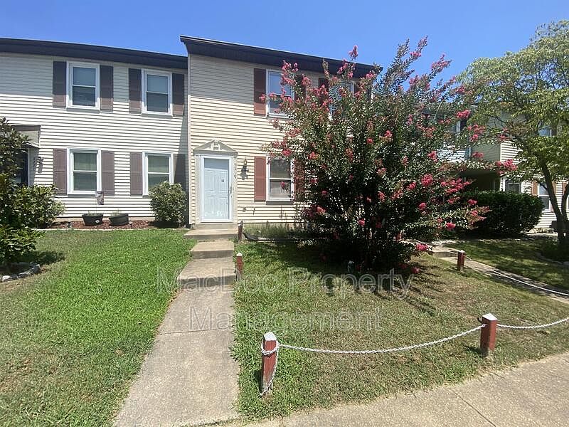 2nd image of 5219 Magnolia Pl