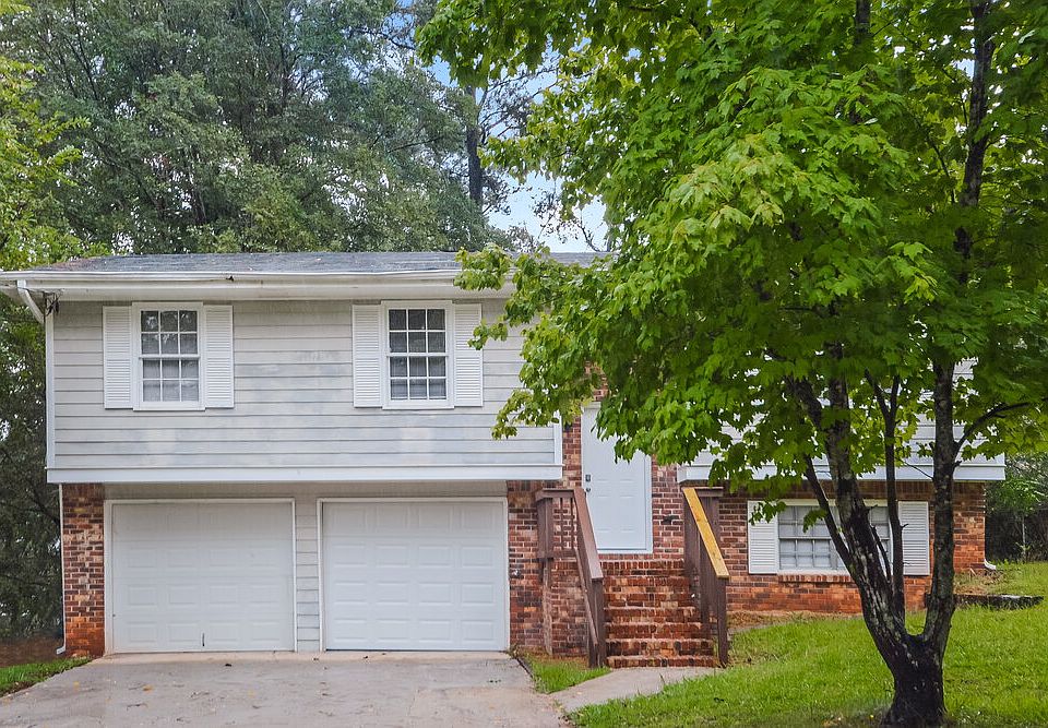 1st image of 985 Woodbridge Way NE