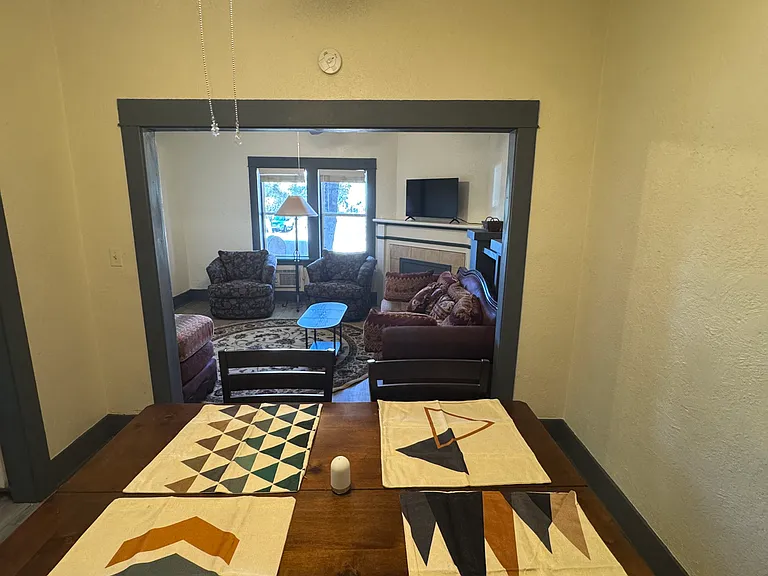916 E 6th St #916 — Photo 8