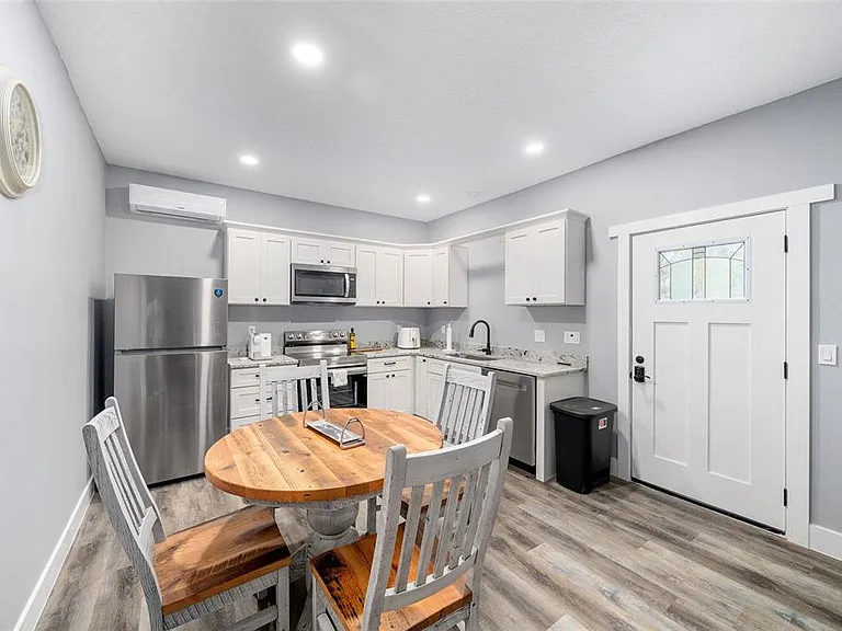 13869 S Highway 475 — Photo 32