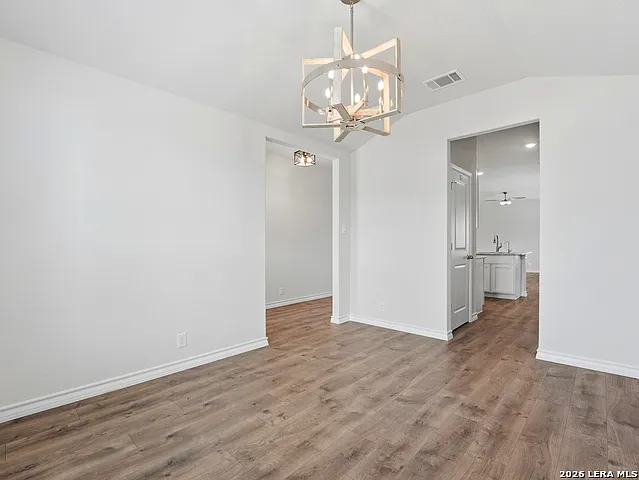 804 Red Riv — Photo 11