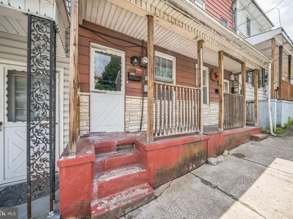 134 W Spruce St #1/2, Tamaqua, PA 18252